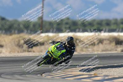 media/Nov-01-2025-CVMA (Sat) [[fc0f7531b8]]/Race 13-Femmewalla-Femmewalla UL/